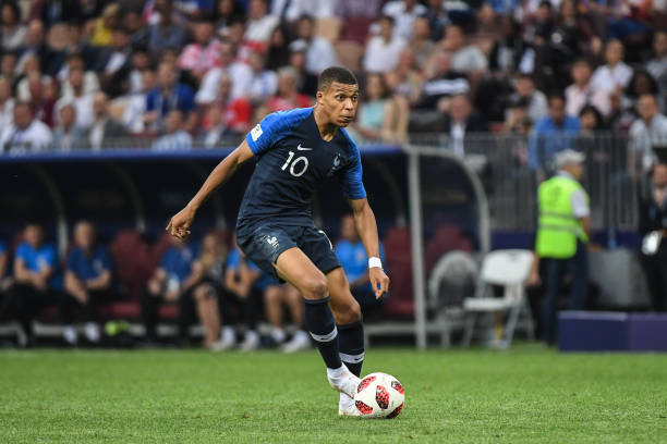 再次展现出 再次展现出