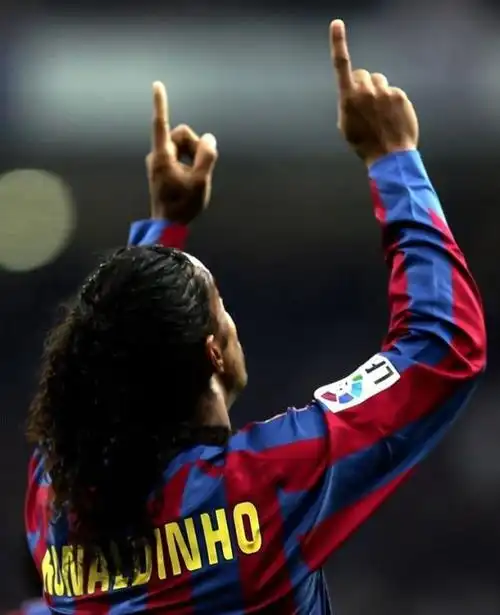 中场球员还 中场球员还