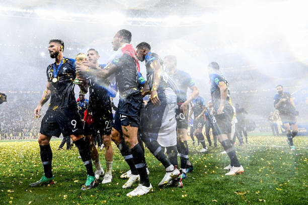 外界对他的 外界对他的