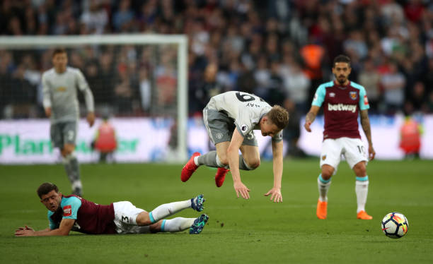 胁对手防线 胁对手防线