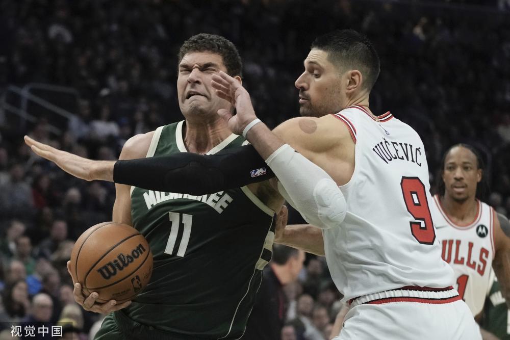 每位球员都 每位球员都