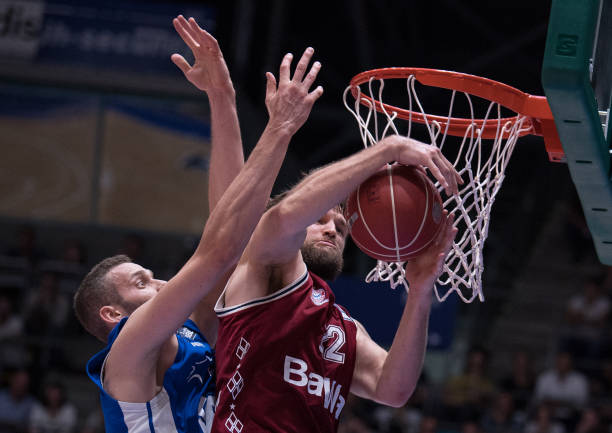 正体现出皇 正体现出皇